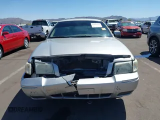 2009 Mercury Grand Marquis LS with VIN 2MEHM75V89X608365, listed as a IAAI auction lot 42055538 with Not Provided miles. Bid and sale history available at carsss.com. Image 12.