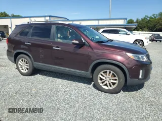 2015 Kia Sorento LX with VIN 5XYKT3A67FG562355, listed as a Copart auction lot 56797445 with 167,441 mi miles and Clean Title. Bid and sale history available at DreamBid. Image 4.