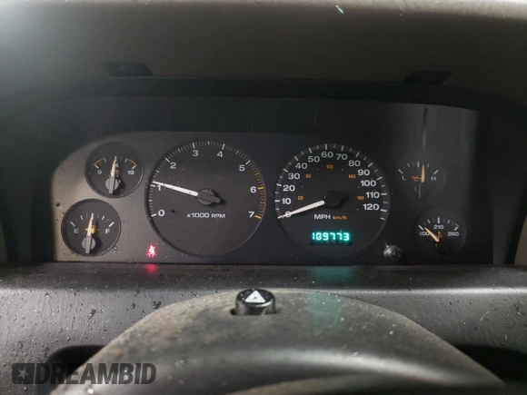 2004 Jeep Grand Cherokee Laredo with VIN 1J4GX48S64C114641, listed as a Copart auction lot 83894884 with 109,773 mi miles and Non repairable. Bid and sale history available at DreamBid. Image 9.