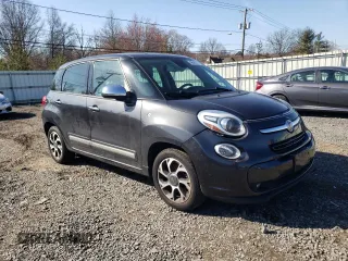 2014 FIAT 500L Lounge with VIN ZFBCFACH0EZ004946, listed as a Copart auction lot 49595515 with 98,669 mi miles and Salvage Title. Bid and sale history available at carsss.com. Image 4.