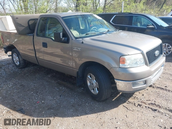 2004 Ford F-150 XL with VIN 1FTRF12W94NA93705, listed as a IAAI auction lot 41965446 with 209,097 mi miles. Bid and sale history available at carsss.com. Image 1.