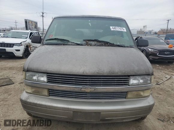 2003 Chevrolet Astro z VIN 1GNDM19X13B124662, wystawiony jako Copart lot #44017475 z przebiegiem 156 977 mil mil oraz Czysty tytuł • Clean title. Historia ofert i sprzedaży dostępna na DreamBid. Obrazek 5.