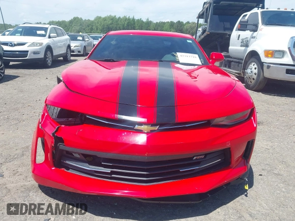 2017 Chevrolet Camaro 1LT z VIN 1G1FB1RS4H0201483, wystawiony jako IAAI lot #42313718 z przebiegiem 84 031 mil mil oraz . Historia ofert i sprzedaży dostępna na DreamBid. Obrazek 13.