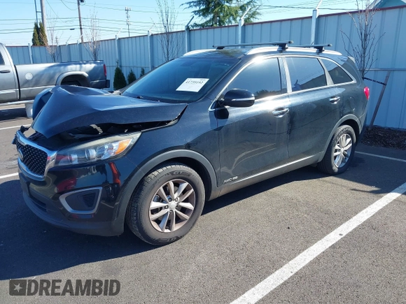2016 Kia Sorento LX with VIN 5XYPGDA58GG137610, listed as a IAAI auction lot 41739192 with 141,516 mi miles and . Bid and sale history available at DreamBid. Image 2.