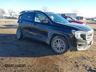 2023 GMC Terrain SLT z VIN 3GKALVEG1PL168357, wystawiony jako IAAI lot #40829839 z przebiegiem 17 896 mil mil oraz . Historia ofert i sprzedaży dostępna na DreamBid. Obrazek 1.