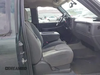 2004 Chevrolet Silverado 1500 Z71 with VIN 1GCEK19T74Z222586, listed as a IAAI auction lot 41666076 with 210,072 mi miles. Bid and sale history available at carsss.com. Image 5.