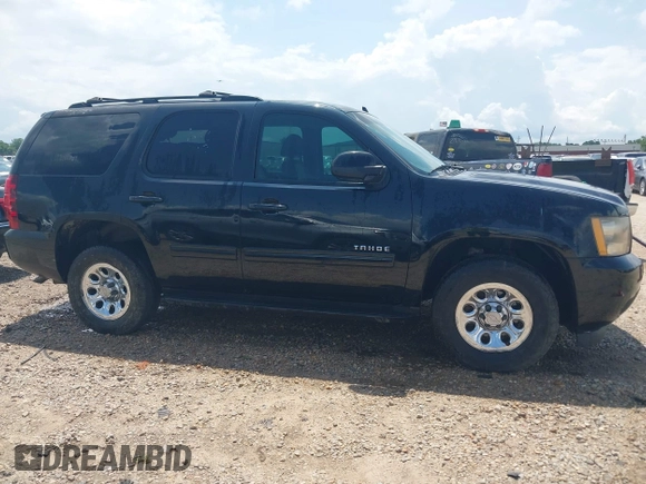 2012 Chevrolet Tahoe LS z VIN 1GNSCAE0XCR201183, wystawiony jako IAAI lot #42456344 z przebiegiem 163 774 mil mil oraz . Historia ofert i sprzedaży dostępna na DreamBid. Obrazek 13.