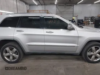 2012 Jeep Grand Cherokee Limited with VIN 1C4RJEBT0CC206480, listed as a IAAI auction lot 41902135 with 182,988 mi miles. Bid and sale history available at carsss.com. Image 13.