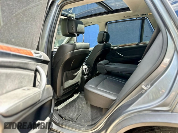 2012 BMW X5 35i with VIN 5UXZV4C55CL986439, listed as a Copart auction lot 63034725 with 188,238 mi miles and Clean title. Bid and sale history available at DreamBid. Image 6.