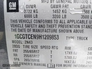 2017 Chevrolet Colorado 4WD LT with VIN 1GCGTCEN9H1209853, listed as a IAAI auction lot 41672171 with 106,715 mi miles. Bid and sale history available at carsss.com. Image 9.