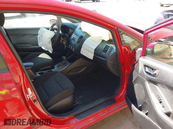 2016 Kia Forte LX z VIN KNAFK4A65G5470047, wystawiony jako IAAI lot #42108081 z przebiegiem 54 870 mil mil oraz . Historia ofert i sprzedaży dostępna na DreamBid. Obrazek 5.