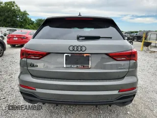 2024 Audi Q3 S line Premium Plus z VIN WA1EECF39R1107785, wystawiony jako Copart lot #63431915 z przebiegiem 14 657 mil mil oraz Szkoda całkowita • Salvage title. Historia ofert i sprzedaży dostępna na DreamBid. Obrazek 6.