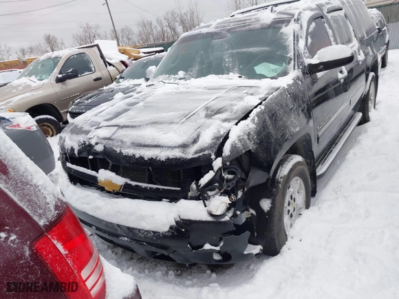 2012 Chevrolet Suburban LTZ with VIN 1GNSKKE75CR215742, listed as a IAAI auction lot 41236729 with 250,634 mi miles. Bid and sale history available at carsss.com. Image 11.