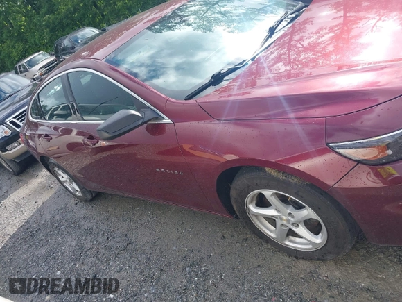 2016 Chevrolet Malibu LS z VIN 1G1ZB5ST8GF236255, wystawiony jako IAAI lot #42246635 z przebiegiem 119 942 mil mil oraz . Historia ofert i sprzedaży dostępna na DreamBid. Obrazek 13.