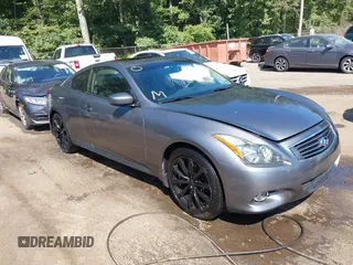2013 Infiniti G37 x with VIN JN1CV6EL3DM981625, listed as a IAAI auction lot 40176162 with 126,530 mi miles. Bid and sale history available at carsss.com. Image 1.