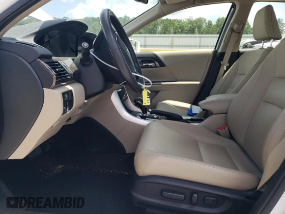 2017 Honda Accord Touring with VIN JHMCR6F7XHC023899, listed as a Copart auction lot 60900175 with 29,092 mi miles and Salvage title. Bid and sale history available at DreamBid. Image 7.