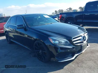 2014 Mercedes-Benz E-Class E 250 BlueTEC Luxury with VIN WDDHF0EB9EA912094, listed as a IAAI auction lot 41651803 with 122,503 mi miles. Bid and sale history available at carsss.com. Image 1.
