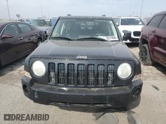 2008 Jeep Patriot Sport with VIN 1J8FT28W88D772426, listed as a Copart auction lot 53170685 with 220,130 mi miles and Clean Title. Bid and sale history available at carsss.com. Image 5.