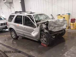 2004 Ford Escape Limited с VIN 1FMCU94124KA41048, выставлен на аукционе IAAI как лот 42041293 с пробегом Не указан миль и . История ставок и продаж доступна на DreamBid. Изображение 1.