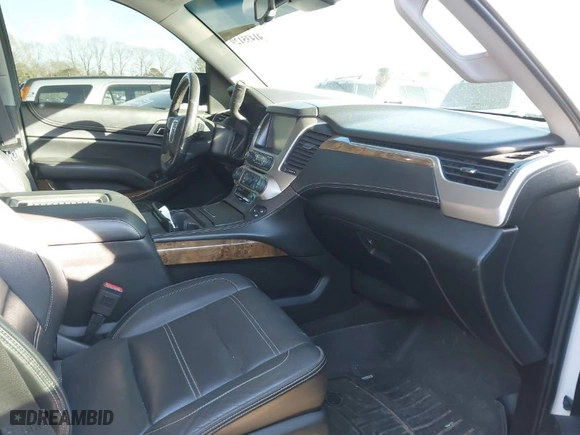 2016 GMC Yukon Denali with VIN 1GKS2CKJ1GR363542, listed as a IAAI auction lot 41435129 with 180,289 mi miles. Bid and sale history available at carsss.com. Image 5.