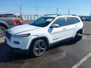 2018 Jeep Cherokee Latitude with VIN 1C4PJLCX9JD523890, listed as a IAAI auction lot 41741698 with 67,043 mi miles. Bid and sale history available at carsss.com. Image 2.