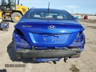 2012 Hyundai Accent GLS z VIN KMHCT4AE6CU183208, wystawiony jako Copart lot #51805365 z przebiegiem 118 061 mil mil oraz Szkody całkowita. Historia ofert i sprzedaży dostępna na DreamBid. Obrazek 6.
