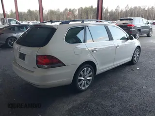 2012 Volkswagen Jetta TDI w/Sunroof & Nav z VIN 3VWPL7AJ7CM698031, wystawiony jako IAAI lot #41077477 z przebiegiem 126 351 mil mil oraz . Historia ofert i sprzedaży dostępna na DreamBid. Obrazek 4.