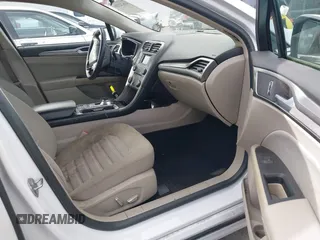 2018 Ford Fusion SE z VIN 3FA6P0LU5JR188171, wystawiony jako IAAI lot #41632358 z przebiegiem 73 677 mil mil oraz . Historia ofert i sprzedaży dostępna na DreamBid. Obrazek 5.