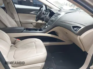2017 Lincoln MKZ Hybrid Reserve с VIN 3LN6L5MU3HR609831, выставлен на аукционе IAAI как лот 42118573 с пробегом 64 246 миль миль и . История ставок и продаж доступна на DreamBid. Изображение 5.