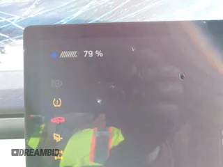 2024 Tesla Cybertruck z VIN 7G2CEHED5RA015790, wystawiony jako IAAI lot #41587683 z przebiegiem 5 867 mil mil oraz . Historia ofert i sprzedaży dostępna na DreamBid. Obrazek 16.