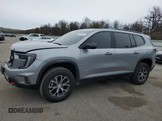 2024 GMC Acadia AWD AT4 z VIN 1GKENPKS5RJ159106, wystawiony jako Copart lot #52186485 z przebiegiem 20 704 mil mil oraz Szkody całkowita. Historia ofert i sprzedaży dostępna na DreamBid. Obrazek 1.