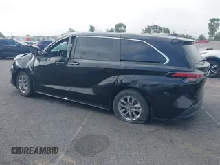 2022 Toyota Sienna XLE z VIN 5TDYRKEC8NS123217, wystawiony jako IAAI lot #42224483 z przebiegiem 73 802 mil mil oraz . Historia ofert i sprzedaży dostępna na DreamBid. Obrazek 14.