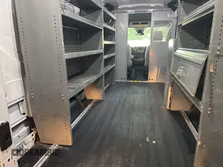 2019 Ford Transit с VIN 1FTYR2CM3KKA17661, выставлен на аукционе IAAI как лот 42778281 с пробегом 95 787 миль миль и . История ставок и продаж доступна на DreamBid. Изображение 17.