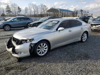 2009 Lexus LS 460 with VIN JTHBL46F195089613, listed as a Copart auction lot 47802535 with 209,104 mi miles and Salvage Title. Bid and sale history available at carsss.com. Image 1.