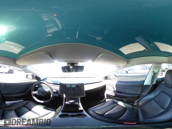 2019 Tesla Model 3 Mid Range z VIN 5YJ3E1EA5KF306816, wystawiony jako IAAI lot #41710916 z przebiegiem 76 222 mil mil oraz . Historia ofert i sprzedaży dostępna na DreamBid. Obrazek 20.