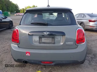 2019 MINI Hardtop Cooper with VIN WMWXP5C57K2H30039, listed as a IAAI auction lot 42301699 with 67,473 mi miles and . Bid and sale history available at DreamBid. Image 17.