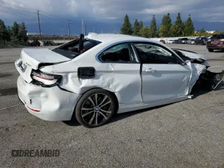 2021 BMW 2 Series 230i with VIN WBA2J1C04M7G50843, listed as a Copart auction lot 44719905 with 31,728 mi miles and Salvage Title. Bid and sale history available at carsss.com. Image 3.