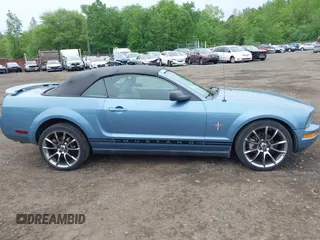 2006 Ford Mustang Standard с VIN 1ZVHT84N765220050, выставлен на аукционе IAAI как лот 42231993 с пробегом 123 880 миль миль и . История ставок и продаж доступна на DreamBid. Изображение 17.