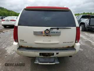 2011 Cadillac Escalade ESV Platinum Edition z VIN 1GYS4KEF5BR157831, wystawiony jako Copart lot #56680995 z przebiegiem 186 688 mil mil oraz Szkoda całkowita • Salvage title. Historia ofert i sprzedaży dostępna na DreamBid. Obrazek 6.