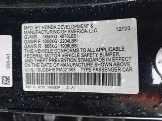 2024 Acura Integra Technology z VIN 19UDE4H61RA021063, wystawiony jako IAAI lot #42180113 z przebiegiem 3 856 mil mil oraz . Historia ofert i sprzedaży dostępna na DreamBid. Obrazek 9.