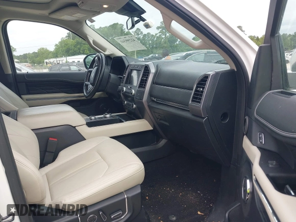 2019 Ford Expedition Max Platinum z VIN 1FMJK1MT1KEA00308, wystawiony jako IAAI lot #42299341 z przebiegiem 114 994 mil mil oraz . Historia ofert i sprzedaży dostępna na DreamBid. Obrazek 5.