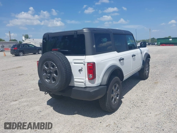 2025 Ford Bronco Big Bend z VIN 1FMDE7BH3SLA43579, wystawiony jako IAAI lot #42533206 z przebiegiem 2 958 mil mil oraz . Historia ofert i sprzedaży dostępna na DreamBid. Obrazek 4.