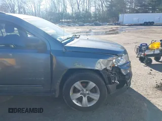 2011 Jeep Compass Latitude with VIN 1J4NF1FB4BD282703, listed as a IAAI auction lot 41753104 with 139,999 mi miles. Bid and sale history available at carsss.com. Image 6.