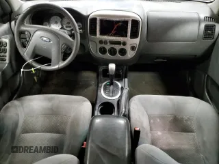2006 Ford Escape XLT with VIN 1FMYU03Z76KC14011, listed as a Copart auction lot 79539204 with 239,785 mi miles and Clean Title. Bid and sale history available at carsss.com. Image 8.