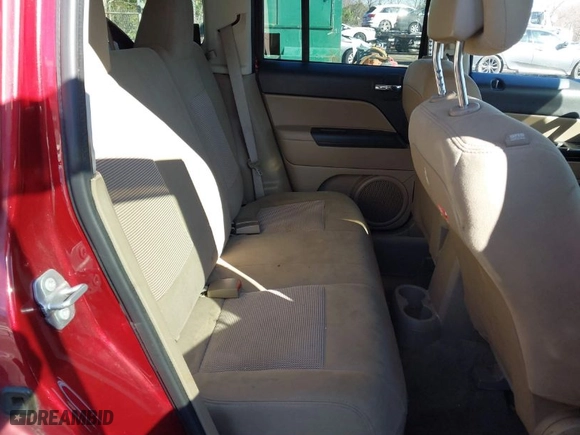 2016 Jeep Patriot Sport with VIN 1C4NJPBB4GD526404, listed as a IAAI auction lot 41743884 with 126,740 mi miles. Bid and sale history available at carsss.com. Image 8.