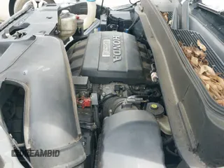 2010 Honda Pilot Touring with VIN 5FNYF3H9XAB008986, listed as a IAAI auction lot 42488828 with 126,662 mi miles and . Bid and sale history available at DreamBid. Image 19.