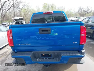 2021 Chevrolet Colorado 4WD Z71 z VIN 1GCGTDEN4M1212479, wystawiony jako IAAI lot #41937713 z przebiegiem 56 164 mil mil oraz . Historia ofert i sprzedaży dostępna na DreamBid. Obrazek 17.