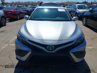 2023 Toyota Camry SE z VIN 4T1T11AK0PU833313, wystawiony jako IAAI lot #41743288 z przebiegiem 25 195 mil mil oraz . Historia ofert i sprzedaży dostępna na DreamBid. Obrazek 12.