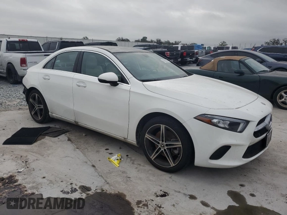 2022 Mercedes-Benz A 220 с VIN W1K3G4FB4NJ377057, выставлен на аукционе Copart как лот 45632845 с пробегом 19 977 миль миль и На запчасти • Non repairable. История ставок и продаж доступна на DreamBid. Изображение 4.