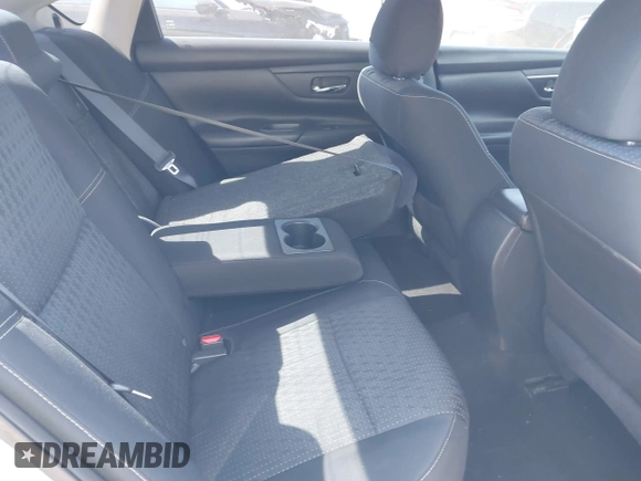 2016 Nissan Altima SR with VIN 1N4AL3AP2GC233935, listed as a IAAI auction lot 42010942 with 116,757 mi miles and . Bid and sale history available at carsss.com. Image 8.